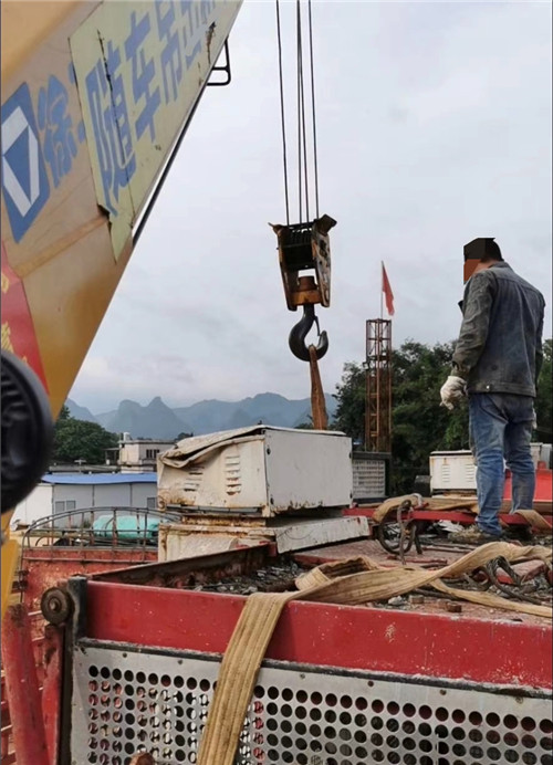 青浦区大件吊装搬运设备常用的施工手势信号解答