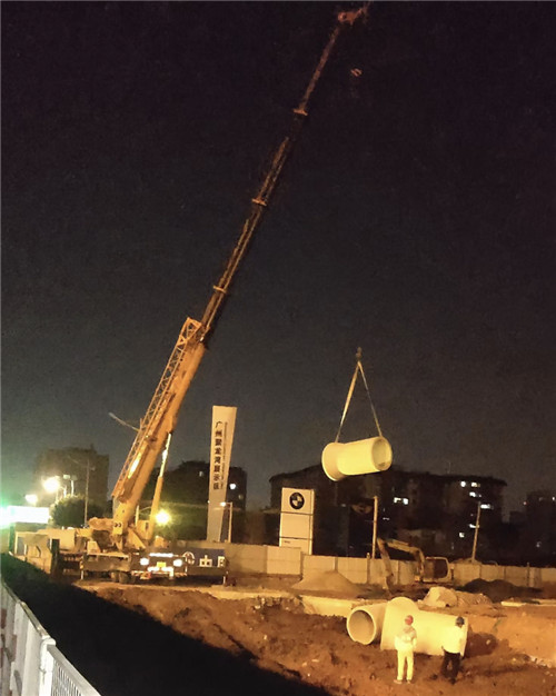 青浦区“弯臂矫正”—— 吊车的 “形变补偿” 技术