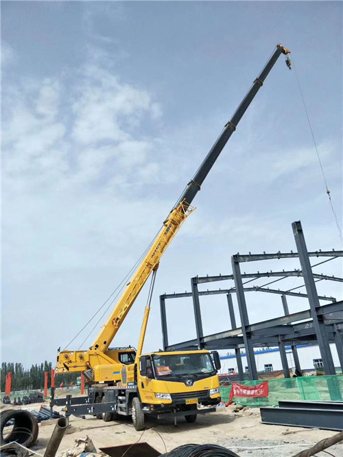青浦区超高层建筑钢结构吊装案例